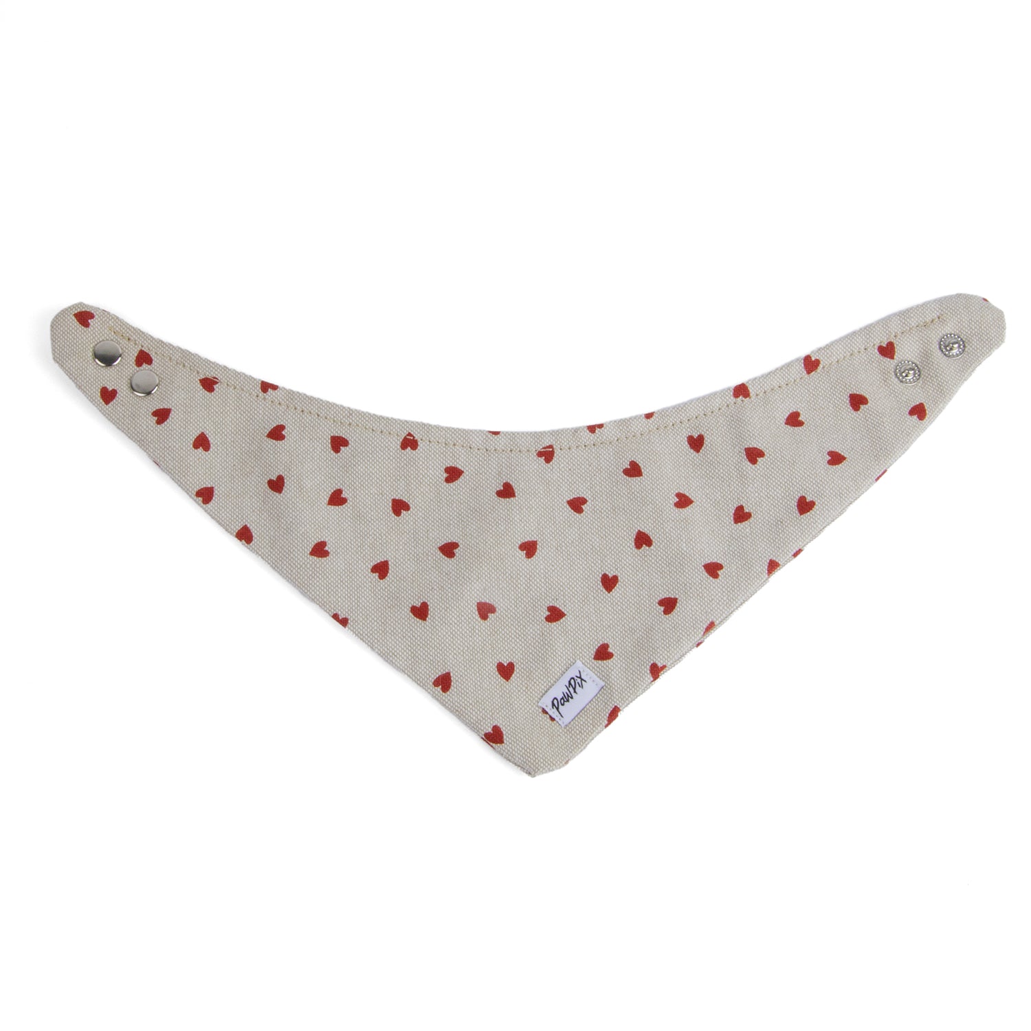 Bandana My Valentine pour chien vue à plat avec un motif coeur rouge sur un tissu couleur beige/marron. 