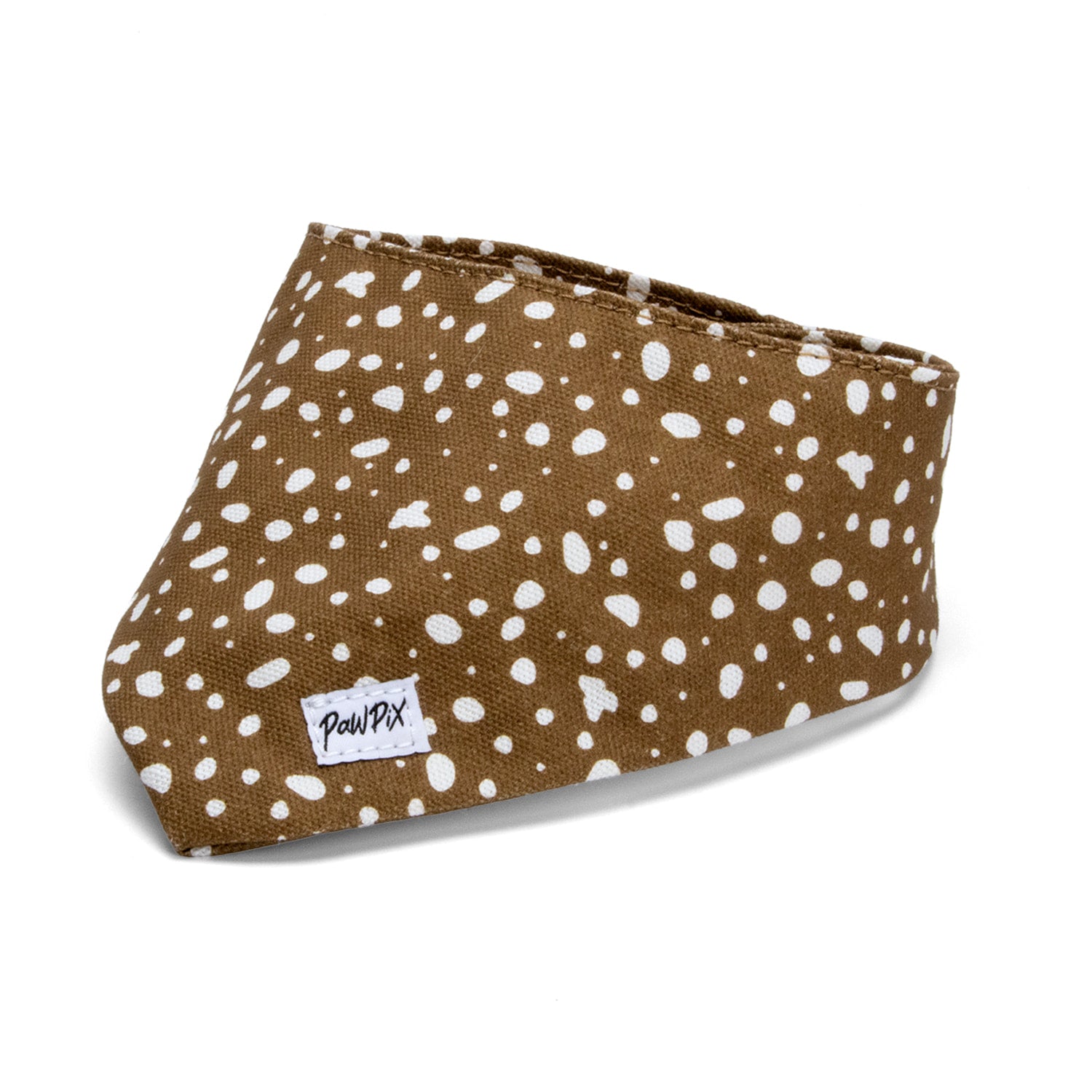 Bandana pour chien Freckles marron tacheté blanc et ses boutons pressions pour ajuster la taille du bandana