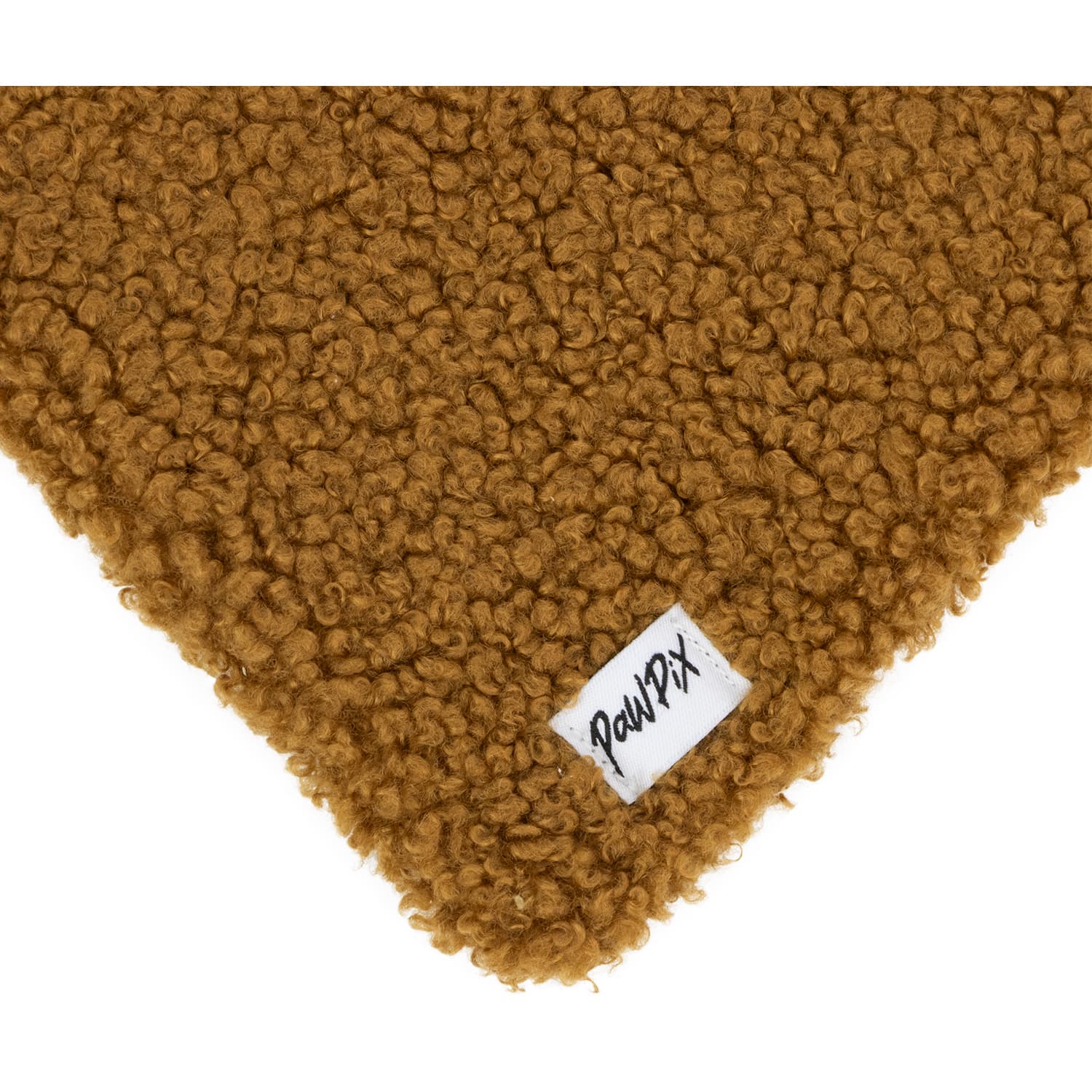 Gros plan sur le triangle du bandana Teddy en sherpa marron et son étiquette Pawpix
