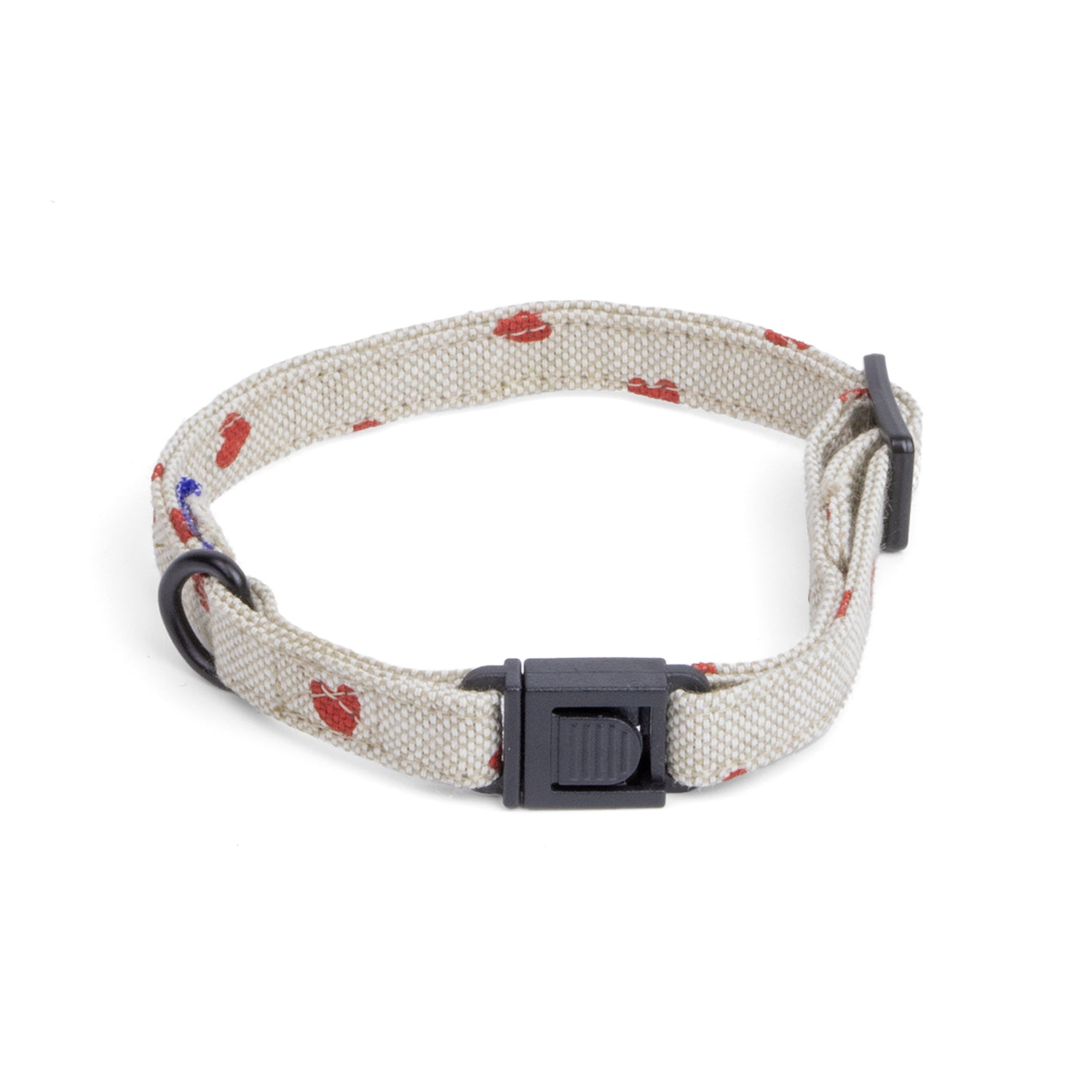 Collier pour chat et chaton My Valentine au motif cœur rouge sur un fond beige clair. Avec une boucle anti étranglement, une boucle réglable et un anneau en D