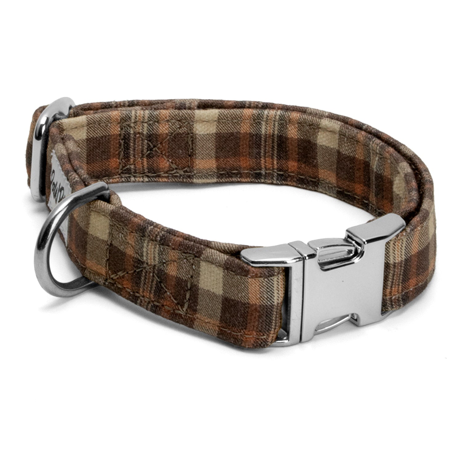 Collier pour chien Scotty et son motif tartan marron/orange automnal. Le collier pour chien possède des boucles couleur argenté