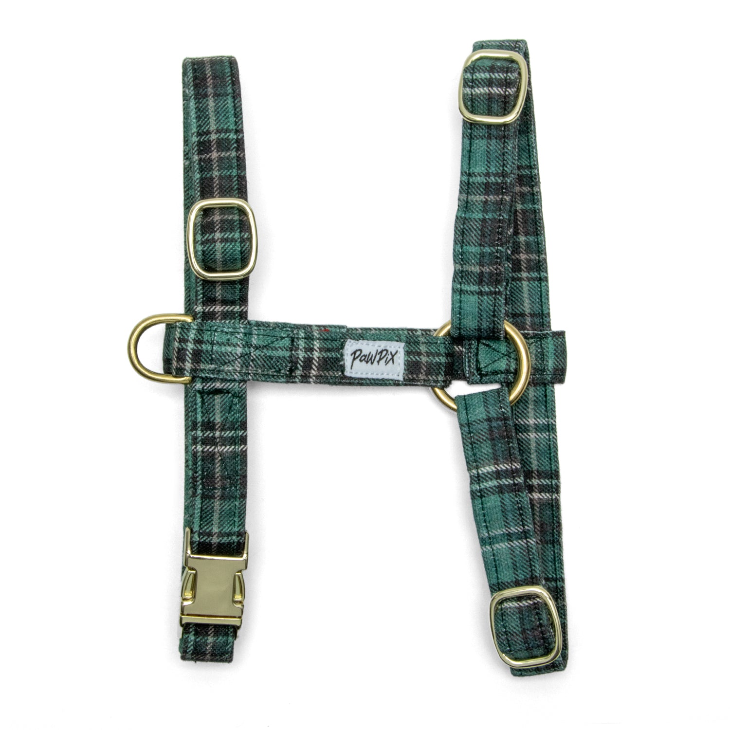 Harnais en H motif Nessie pour chat . Avec ses boucles de réglages et boucle clips pour le confort de votre chat. Le motif reprend le tartan vert écossais traditionnel
