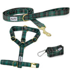 Kit pour chien comprenant un assortiement d'un harnais en Y, une laisse et une pochette sacs à crottes. Le tout au motif rayures tartan vert. 