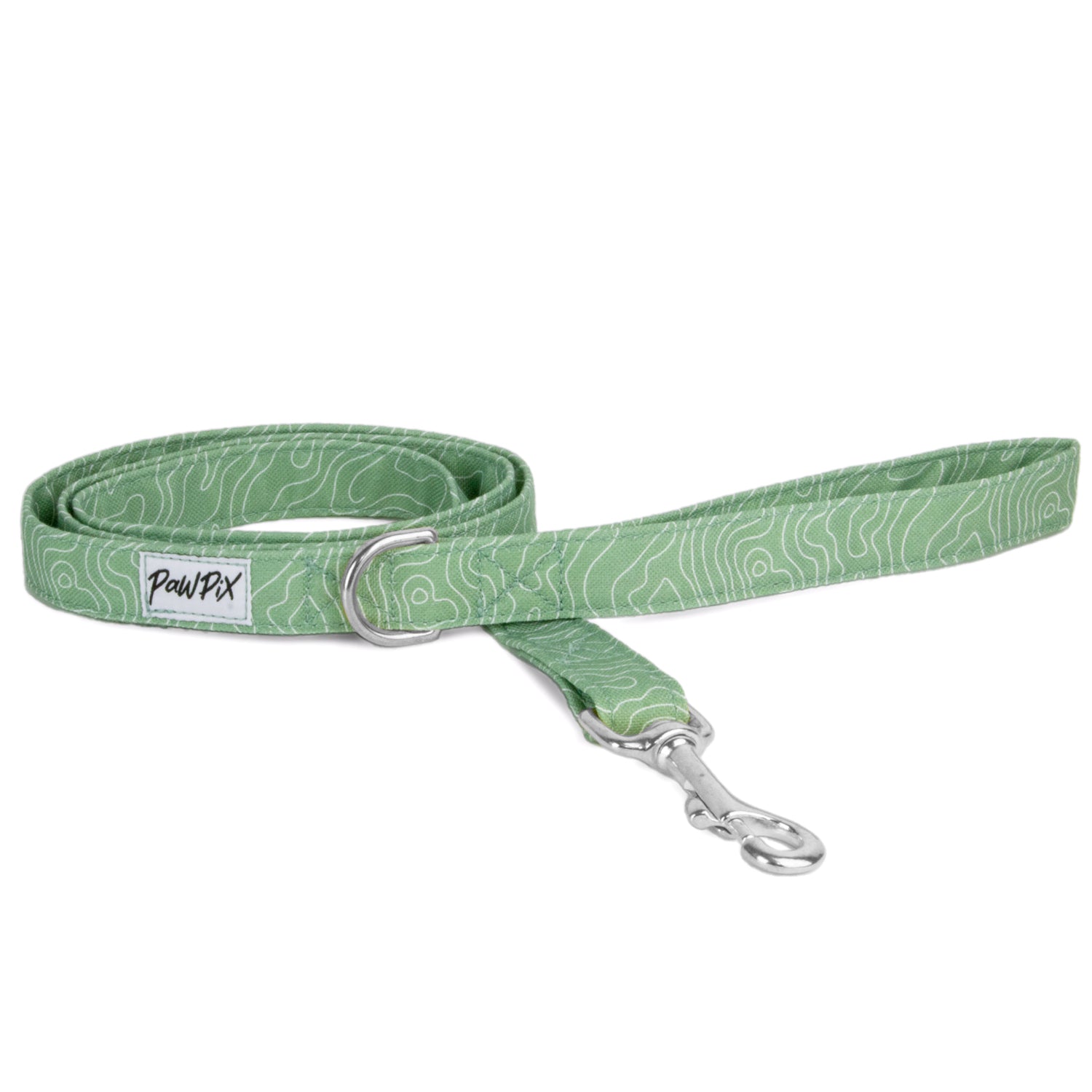 Laisse pour chien Topo de Pawpix. Motif Topographique avec un mousqueton argenté. Le motif Topo reprend le design géométrique abstrait des cartes de montagnes, avec des lignes blanches sur un fond vert