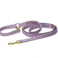 Laisse multiposition cigalou pour chien. Possibilité de l'attacher de 4 façon différentes. Motif vichy violet clair