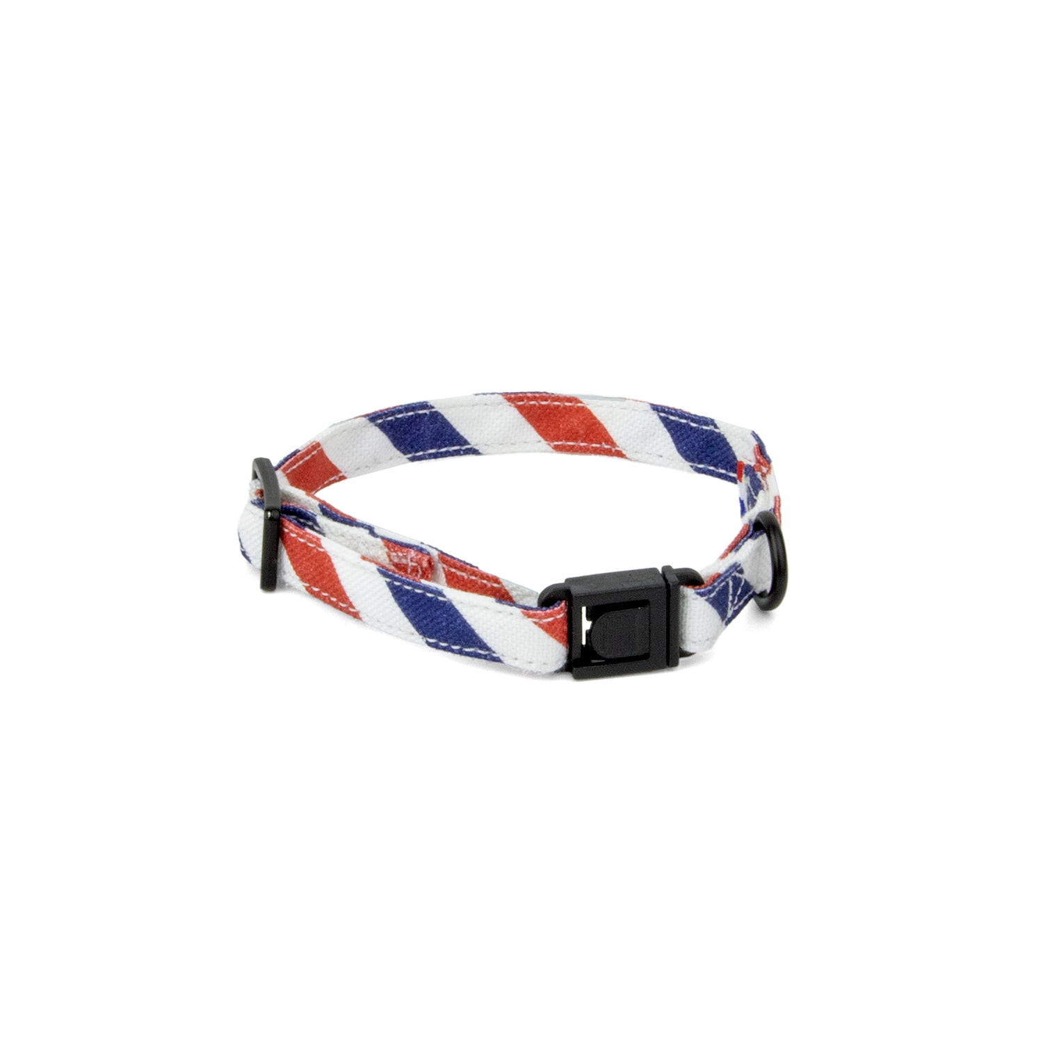 Collier pour chaton Pawtriote, motif rayé bleu blanc rouge. Avec boucle anti étranglement, et anneau en D pour pouvoir attaché une médaille