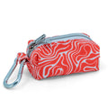 Plan avant de la pochette sacs à crottes Cherry de Pawpix. La pochette possède une fermeture zip ainsi qu'un mousqueton pour l'accroche. Motif rouge et blanc wavy
